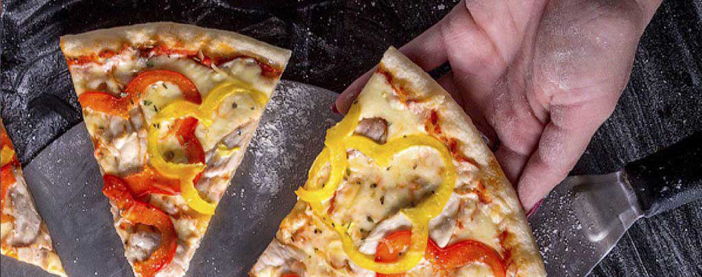Диетическая пицца на курином фарше без теста (и без муки!) — рецепт с фото пошагово